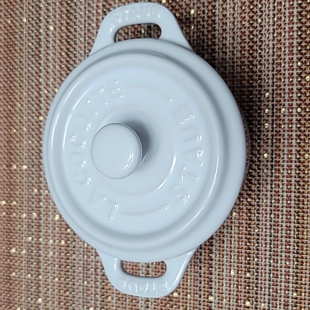 STAUB Ceramic White 10cm Mini Round Cocotte